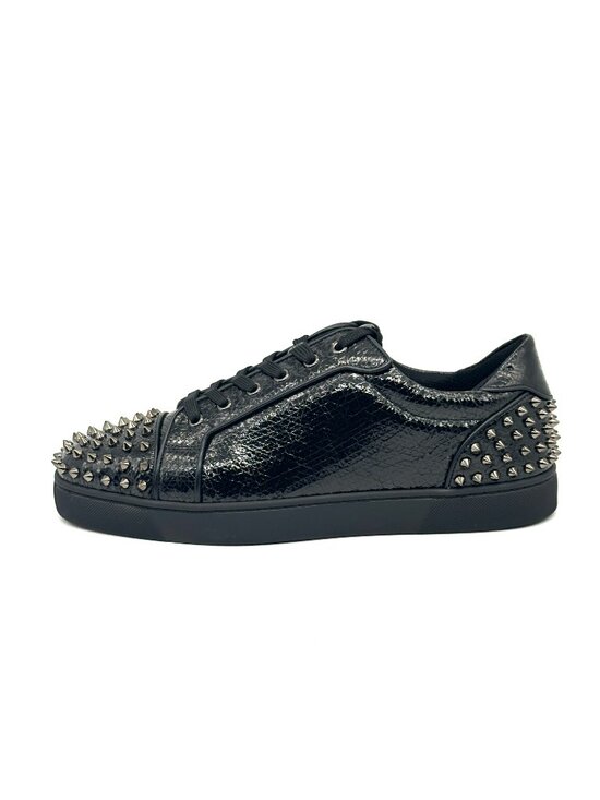 Athletic_Shoes